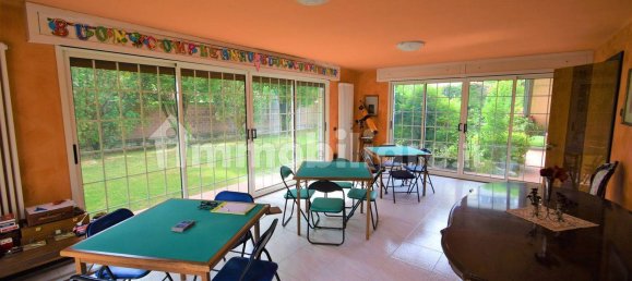 3 غرف نوم فيلا في Roccabianca, Italy رقم 177174 10