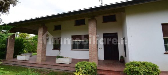 3 غرف نوم فيلا في Roccabianca, Italy رقم 177174 2