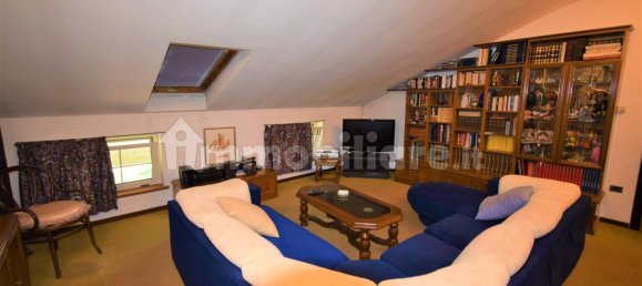 3 غرف نوم فيلا في Roccabianca, Italy رقم 177174 13