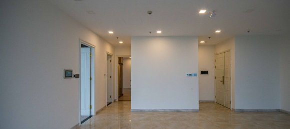 3 bedrooms Apartment in District 1, Vietnam No. 18390 6
