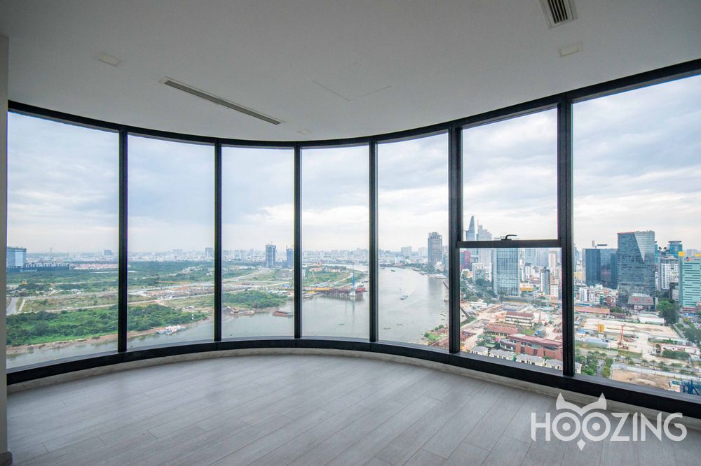 3 bedrooms Apartment in District 1, Vietnam No. 18390