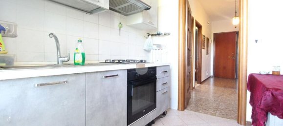 4 rooms Apartment in Modena, Italy No. 286319 12