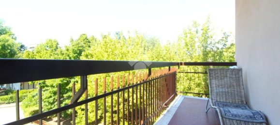 4 rooms Apartment in Modena, Italy No. 286319 3