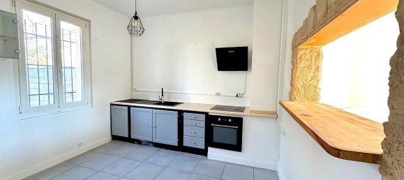 3 bedrooms Villa in Sorgues, France No. 191512 5