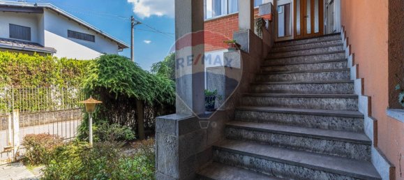 Villa de 4 habitaciónes en Cairate, Italy No. 310610 6