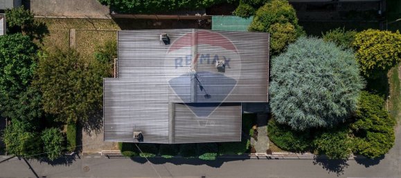 Villa de 4 habitaciónes en Cairate, Italy No. 310610 35