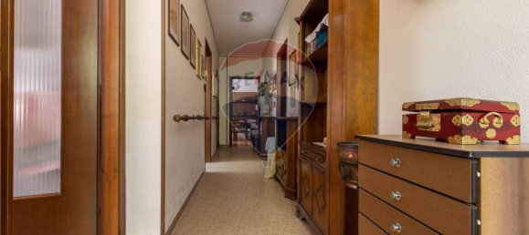 Villa de 4 habitaciónes en Cairate, Italy No. 310610 28