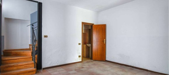 Квартира с 4 комнатами в Барбата, Италия № 78816 14