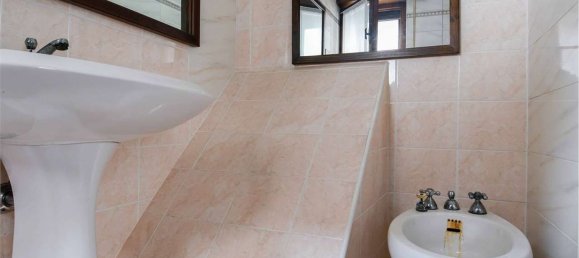 Квартира с 4 комнатами в Барбата, Италия № 78816 19