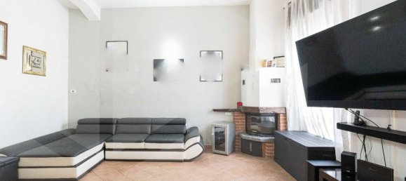 Apartamento de 3 habitaciónes en Mariano Comense, Italy No. 20490 42