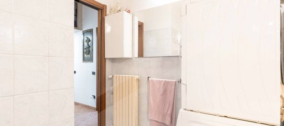 Apartamento de 3 habitaciónes en Mariano Comense, Italy No. 20490 12