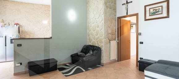 Apartamento de 3 habitaciónes en Mariano Comense, Italy No. 20490 36