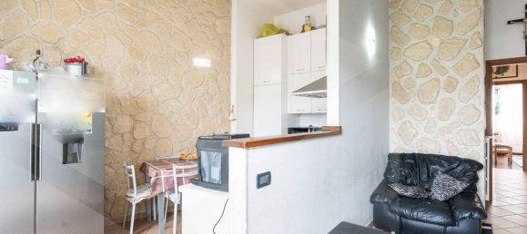 Apartamento de 3 habitaciónes en Mariano Comense, Italy No. 20490 31