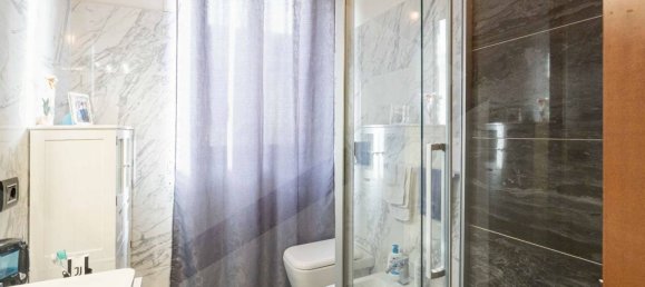 Apartamento de 3 habitaciónes en Mariano Comense, Italy No. 20490 21