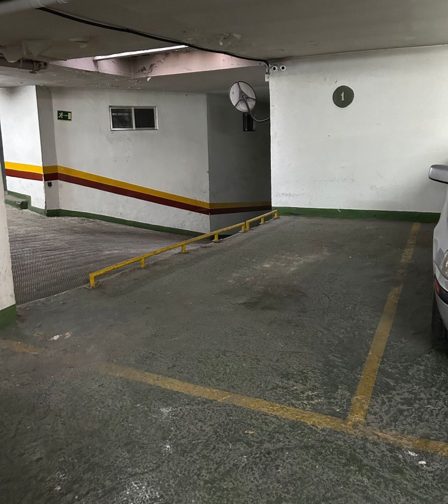  Garage in Andalusia, Spain No. 189057