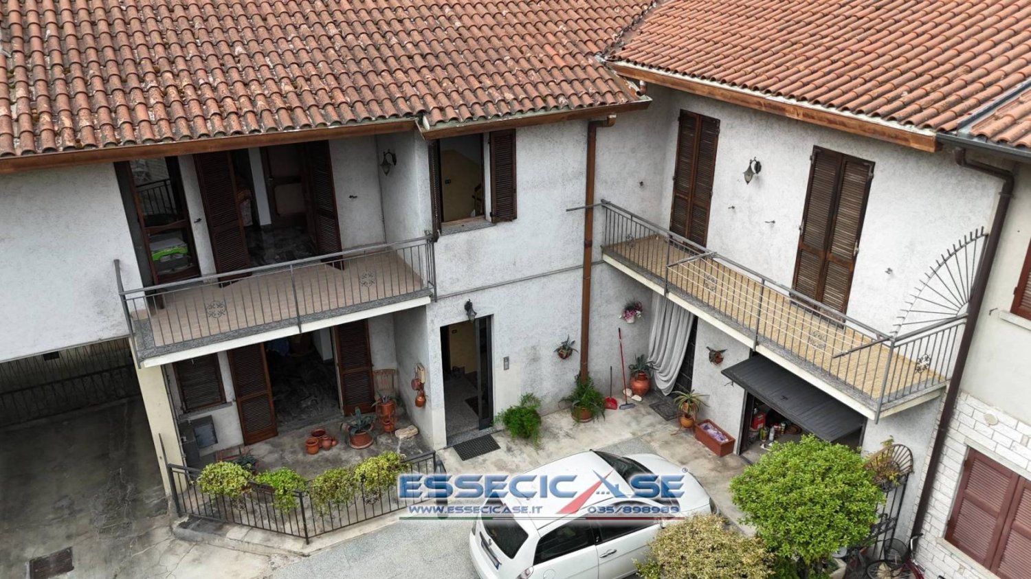 Casa de 4 dormitorios en Cologno al Serio, Italy No. 333191