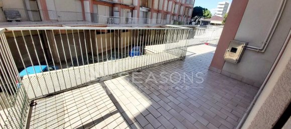 5 rooms Apartment in Jesolo, Italy No. 61342 10