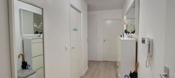 2 Schlafzimmer Wohnung in Montreuil, France, Nr. 182930 7