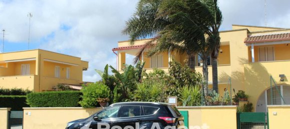 Villa de 4 dormitorios en Melendugno, Italy No. 319274 2