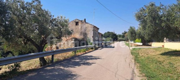 3 bedrooms House in Rocca San Giovanni, Italy No. 331736 8