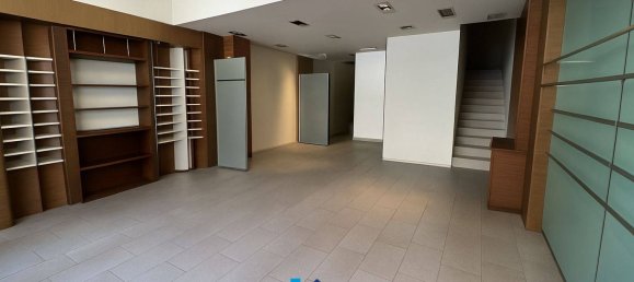 2-salle Propriété commerciale à Gallipoli, Italy No. 373659 11