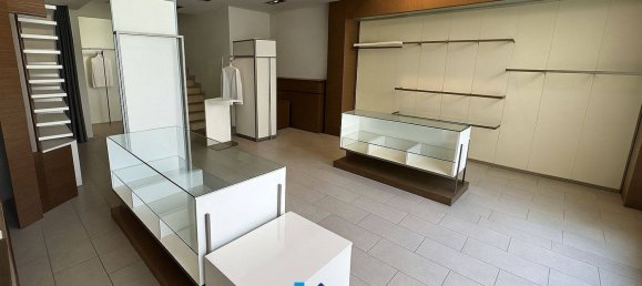 2-salle Propriété commerciale à Gallipoli, Italy No. 373659 20