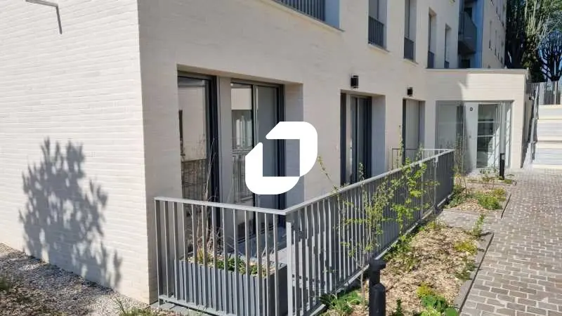  مكتب في Sceaux, France 112متر مربع رقم 302408