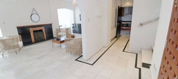 5 bedrooms Villa in Coral Bay, Cyprus No. 23171 2