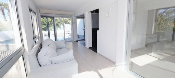 5 bedrooms Villa in Coral Bay, Cyprus No. 23171 23