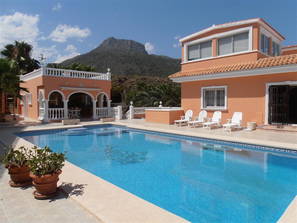 5 Schlafzimmer Villa in Calpe, Spain, Nr. 797