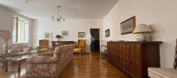 3 Schlafzimmer Wohnung in Stradella, Italy, Nr. 380001 4