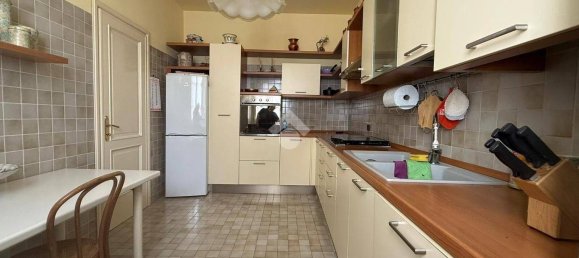 3 Schlafzimmer Wohnung in Stradella, Italy, Nr. 380001 9