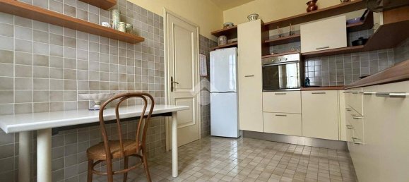 3 Schlafzimmer Wohnung in Stradella, Italy, Nr. 380001 10
