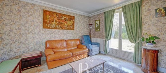 5 bedrooms House in Fontenay-le-Fleury, France No. 134791 9