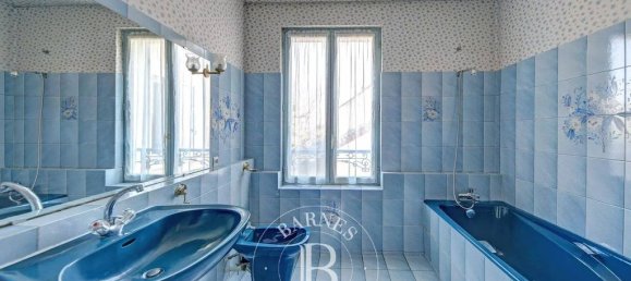 5 bedrooms House in Fontenay-le-Fleury, France No. 134791 17