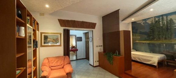4 bedrooms Apartment in Treviso, Italy No. 332340 2