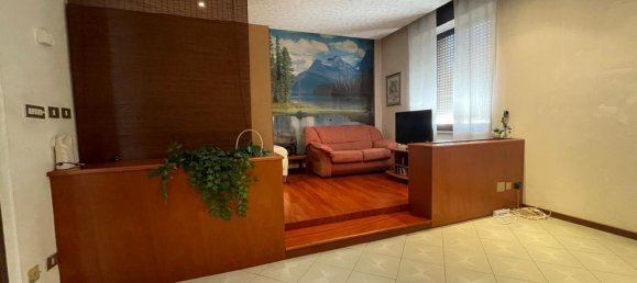 4 bedrooms Apartment in Treviso, Italy No. 332340 3