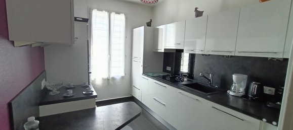 Apartamento de 2 dormitorios en Vichy, France No. 287139 6