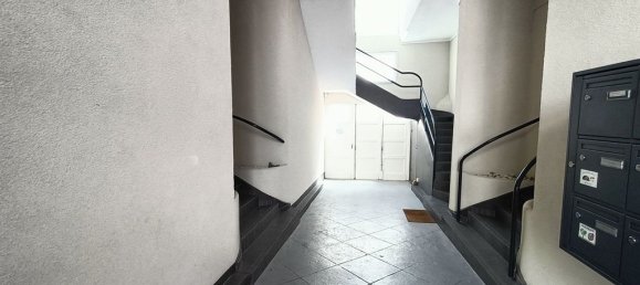 Apartamento de 2 dormitorios en Vichy, France No. 287139 2