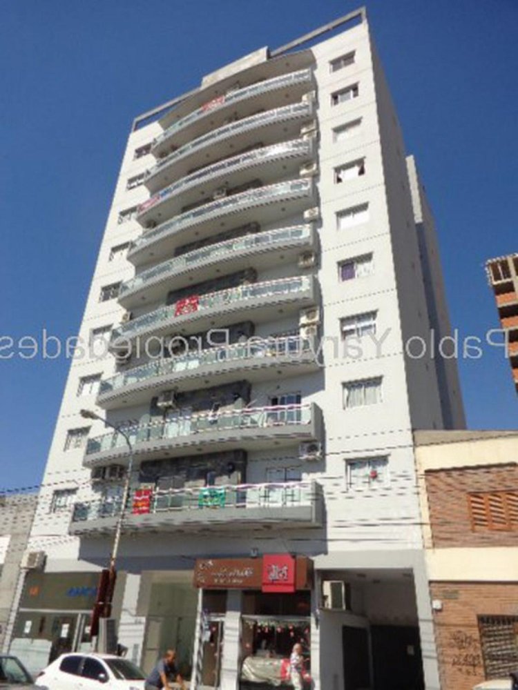  Warehouse in Tres de Febrero, Argentina No. 22609