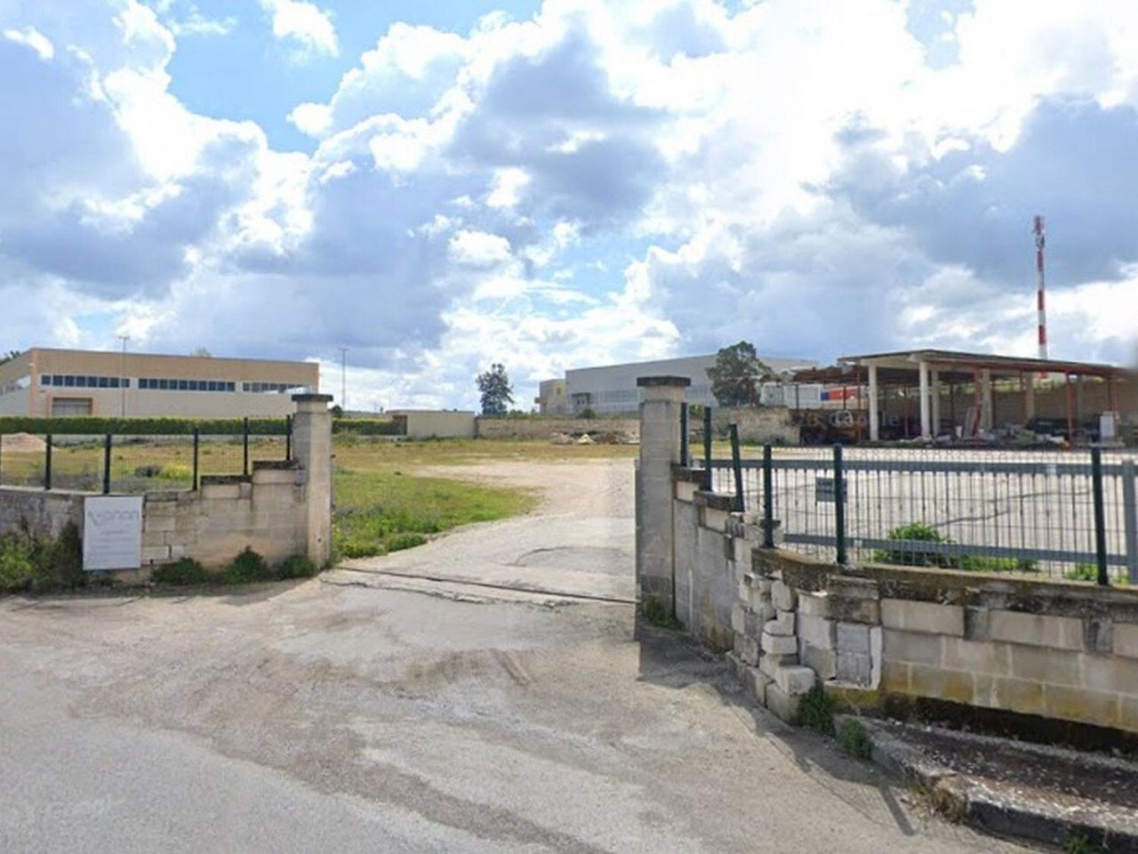 Terreno en Grottaglie, Italy 7800 m² No. 371568