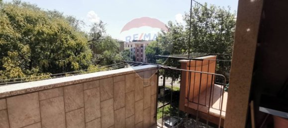 1 bedroom Apartment in Bergamo, Italy No. 344028 4