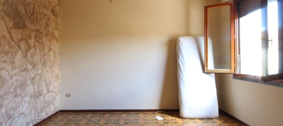 5 rooms Apartment in Cerreto Guidi, Italy No. 268930 7