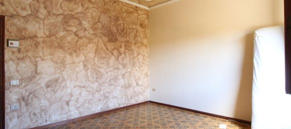 5 rooms Apartment in Cerreto Guidi, Italy No. 268930 8