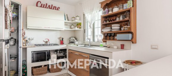 8 rooms Villa in Aci Catena, Italy No. 48532 5