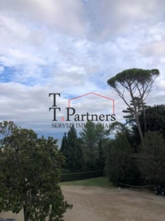 27-Zimmer Haus in Fiesole, Italy, Nr. 72624