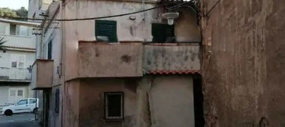 Casa de 5 divisões em Messina, Italy N.º 43049 3