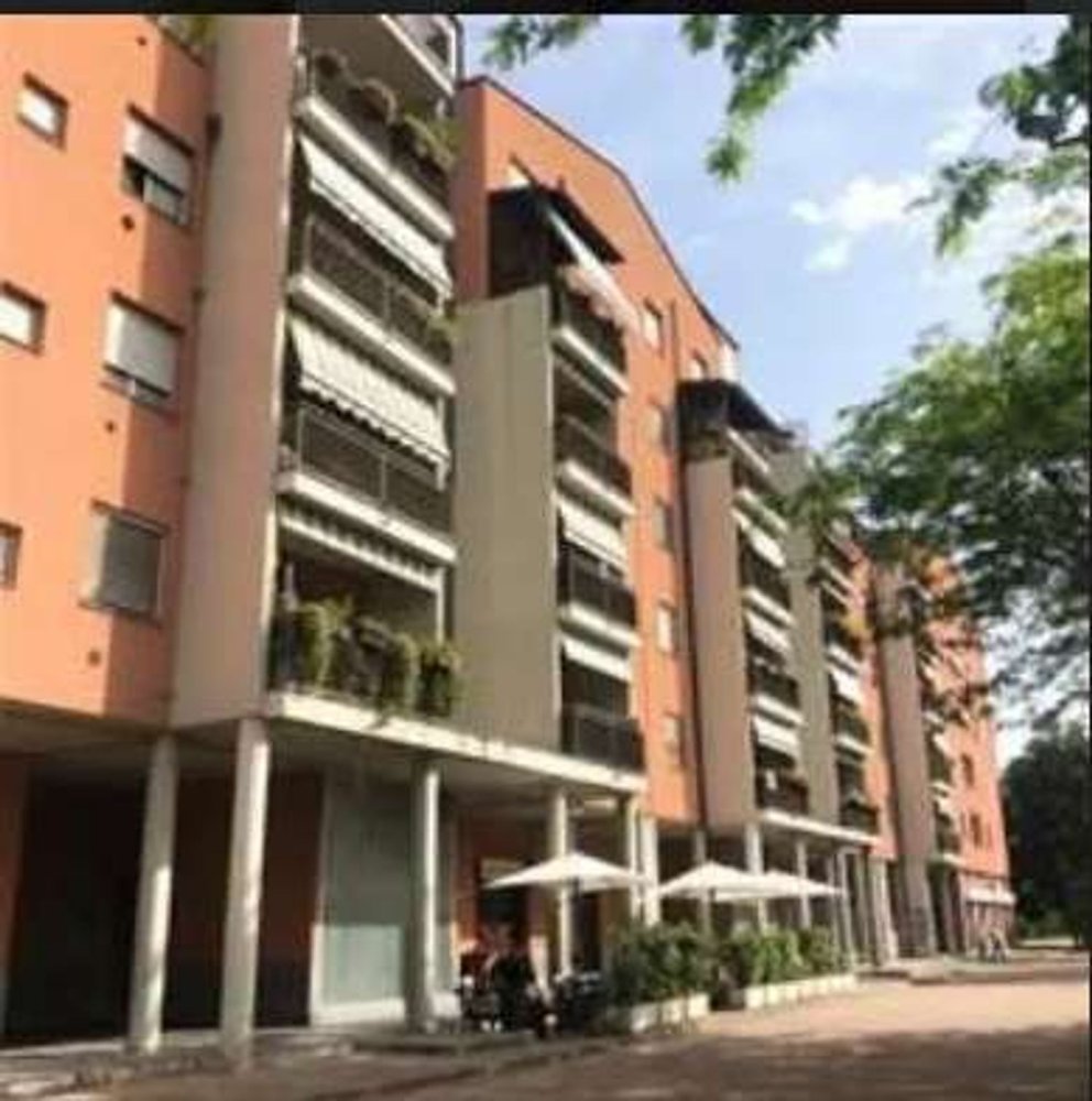 Квартира с 3 комнатами в Бругерио, Италия № 6698