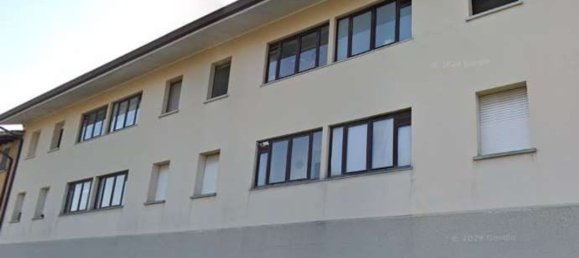 6 rooms Apartment in Udine, Italy No. 100015 4