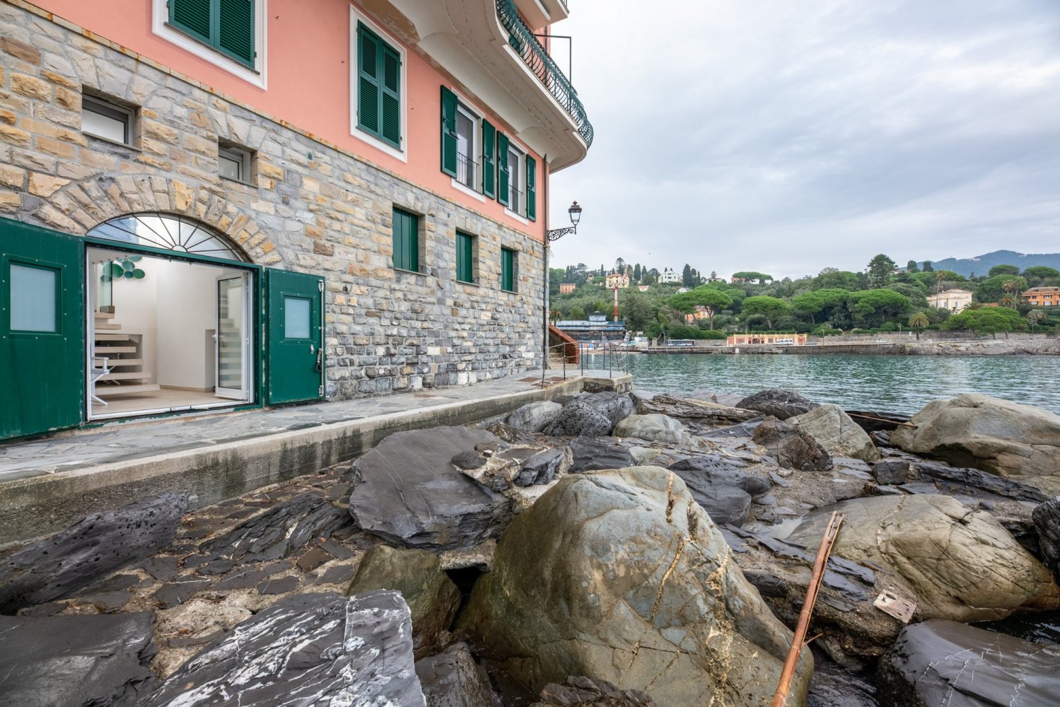 2 bedrooms Apartment in Rapallo, Italy No. 35875